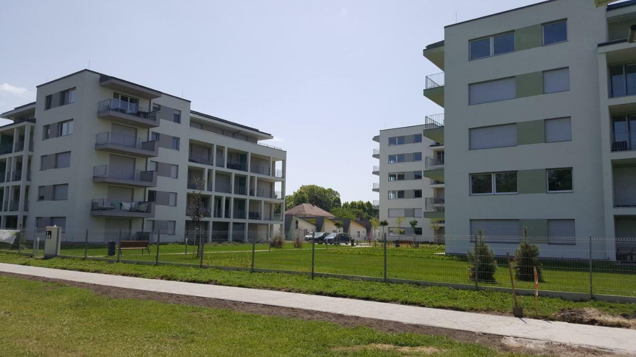 Lelle Resort Cb34 Balatonlelle Exterior foto